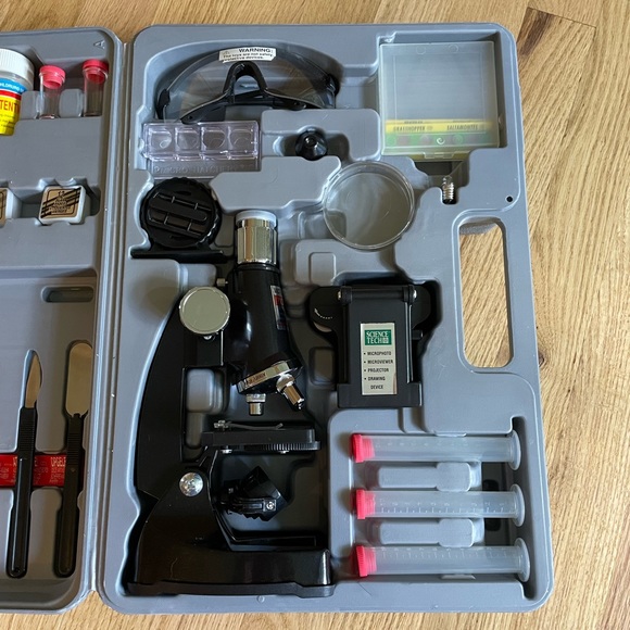 Microscope and Slide Building Set - Picture 4 of 8